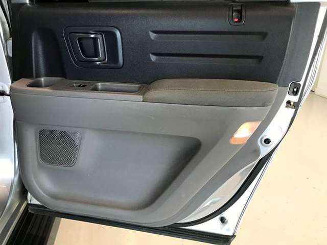 2010 Honda Ridgeline 4x4 RT 4dr Crew Cab